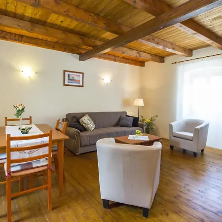 Holiday home House With A Parking Space Mali Turini Labin (Istria)