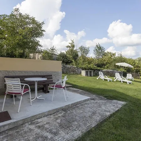 House With A Parking Space Mali Turini