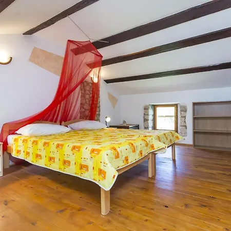 House With A Parking Space Mali Turini Holiday home *